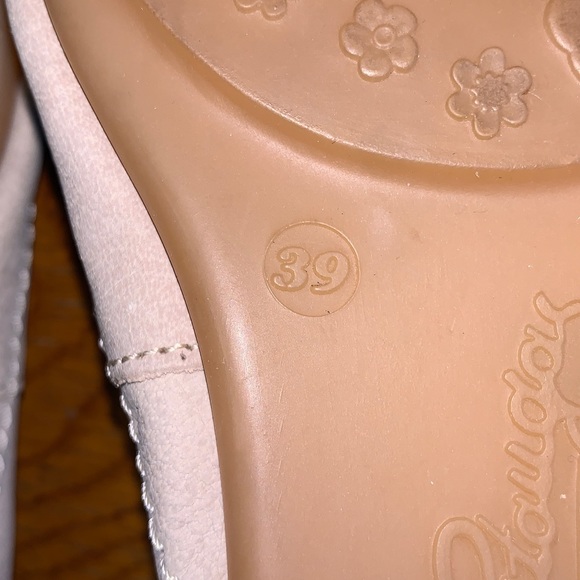 Cream Women’s Flats size 9 - Picture 5 of 5